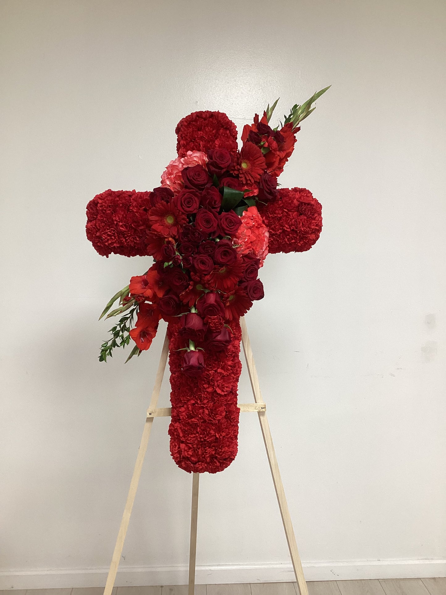 ETERNAL LOVE CROSS