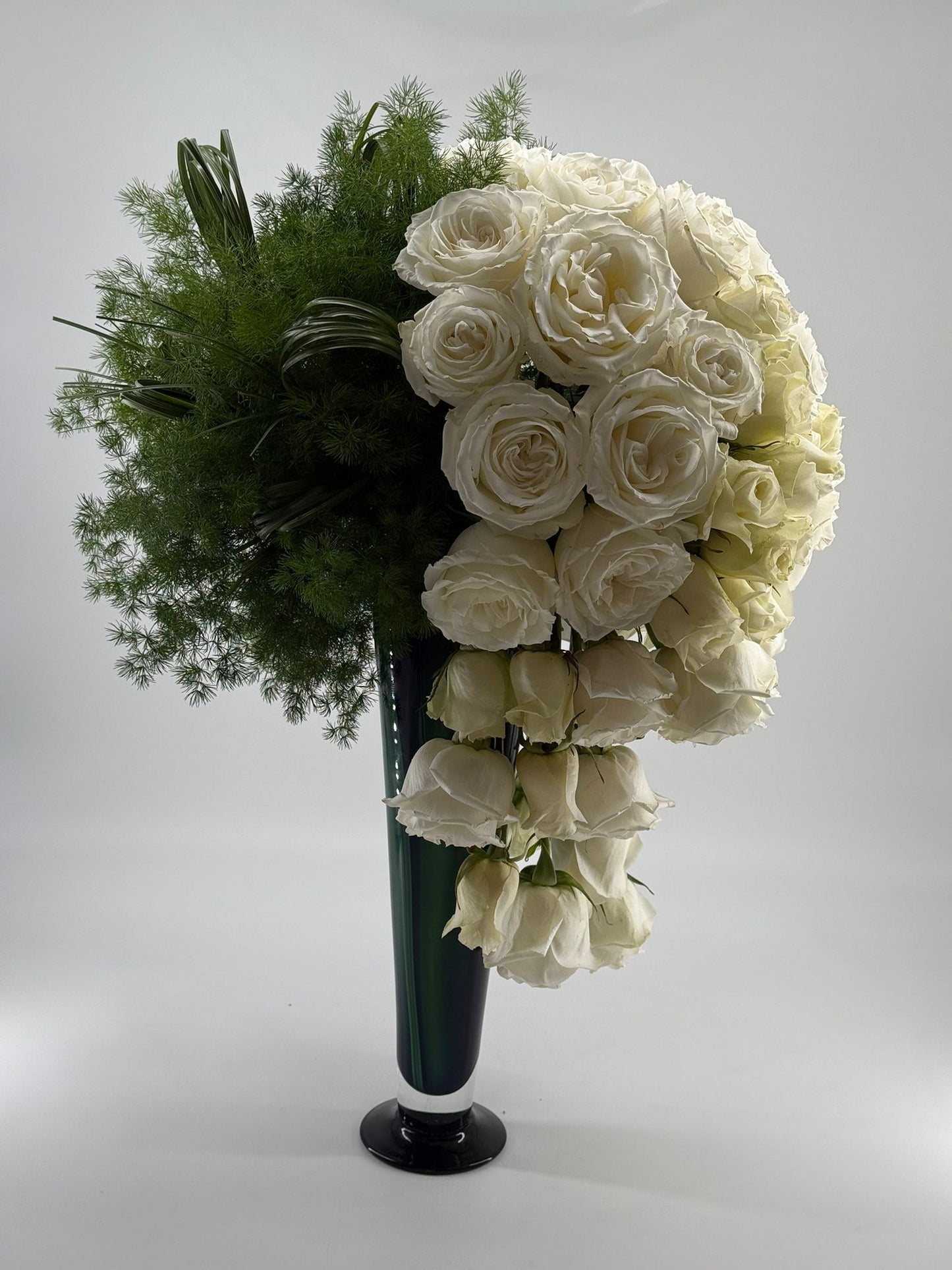 WHISPERING BLOOMS (WHITE)